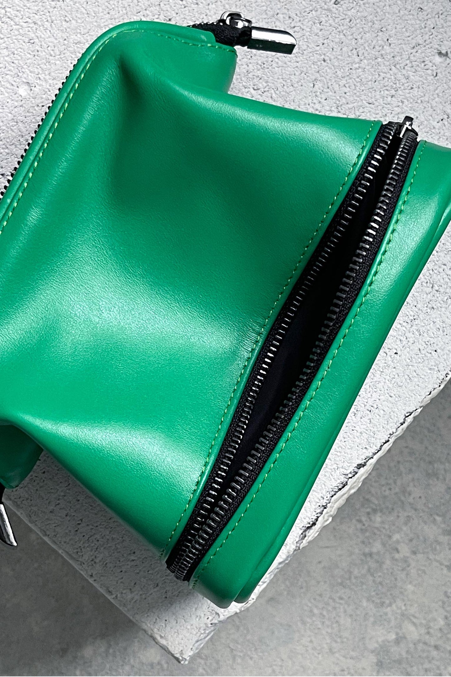 Emerald Green Leather Toiletry Bag - Full Grain Travel Dopp Kit with Zipper