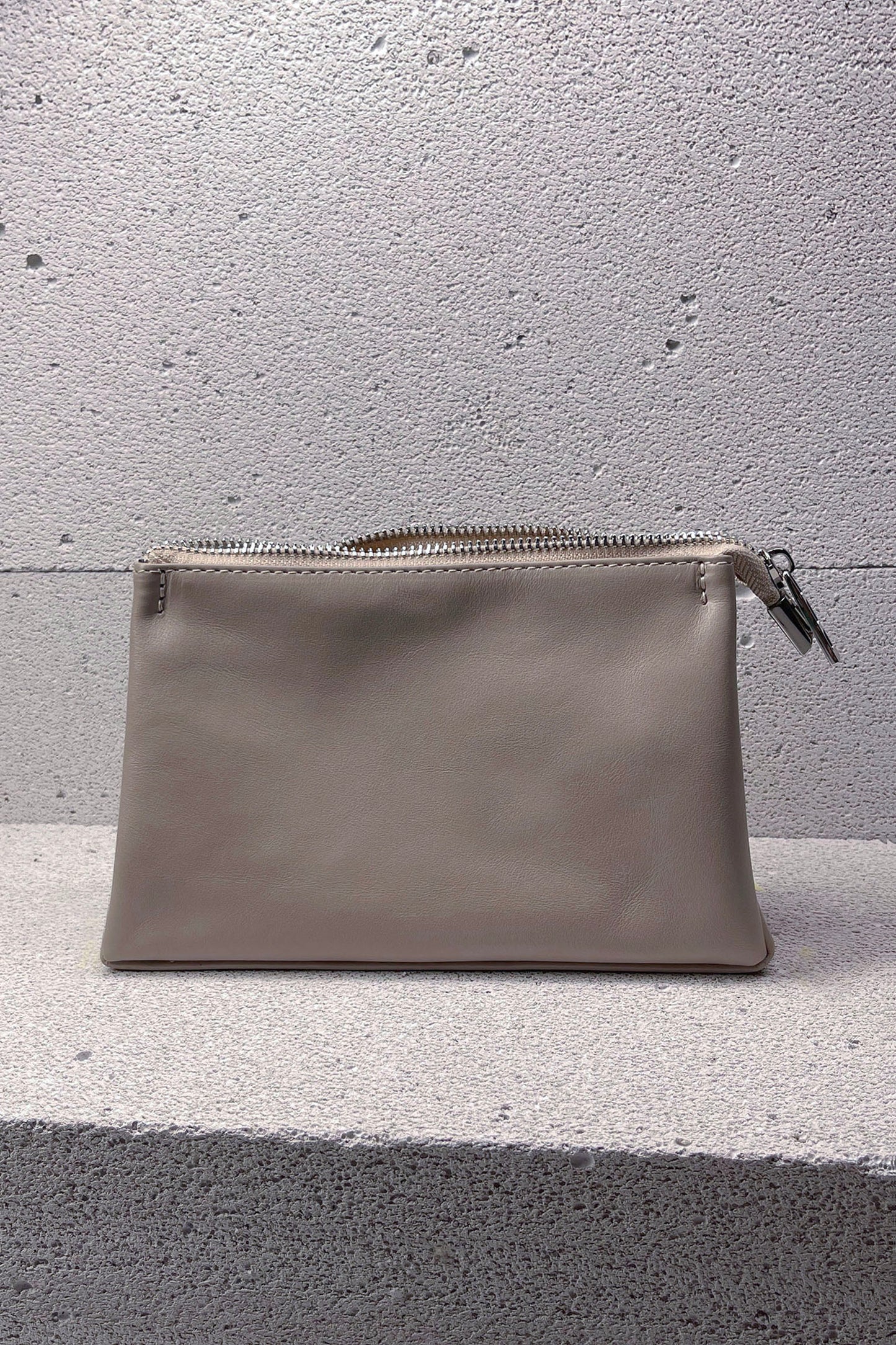 Mushroom Smooth Leather Toiletry Bag - Classic Rectangular Travel Pouch