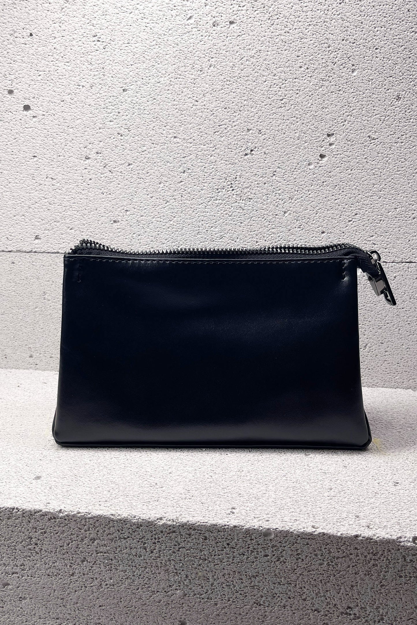 Black Smooth Leather Toiletry Bag - Classic Rectangular Travel Pouch