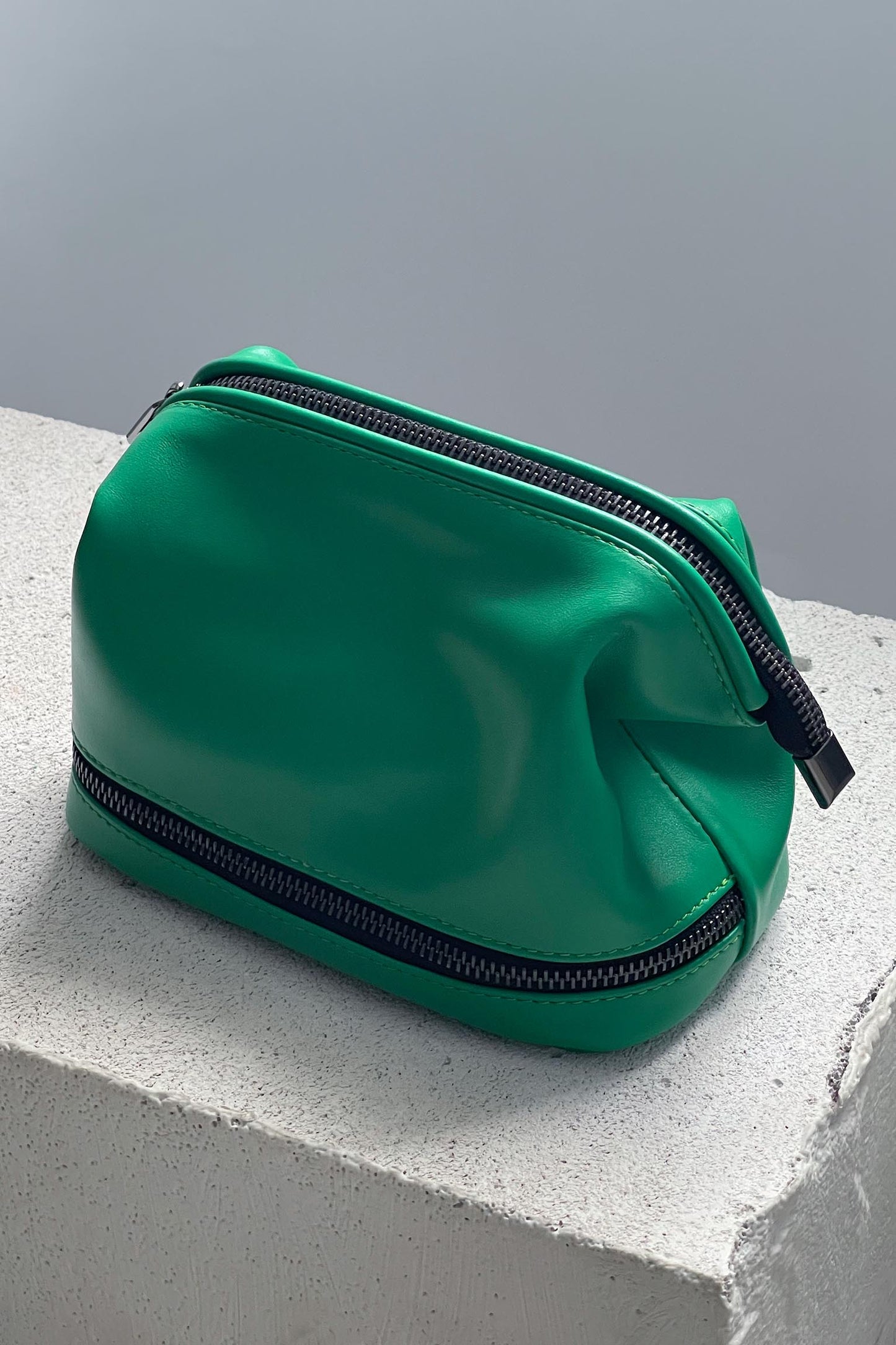 Emerald Green Leather Toiletry Bag - Full Grain Travel Dopp Kit with Zipper