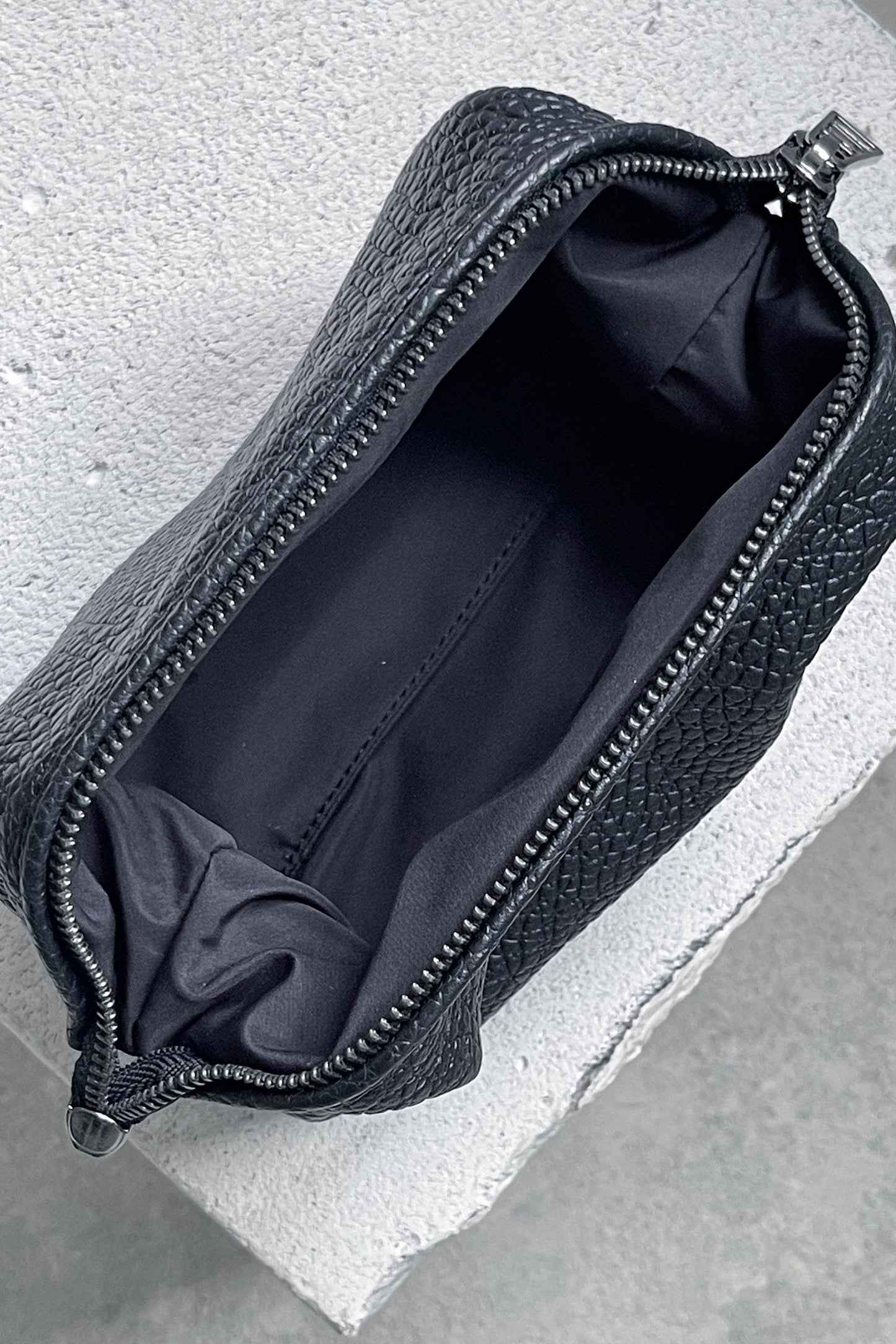 Black Pebbled Leather Toiletry Bag - Full Grain Travel Dopp Kit with Zipper