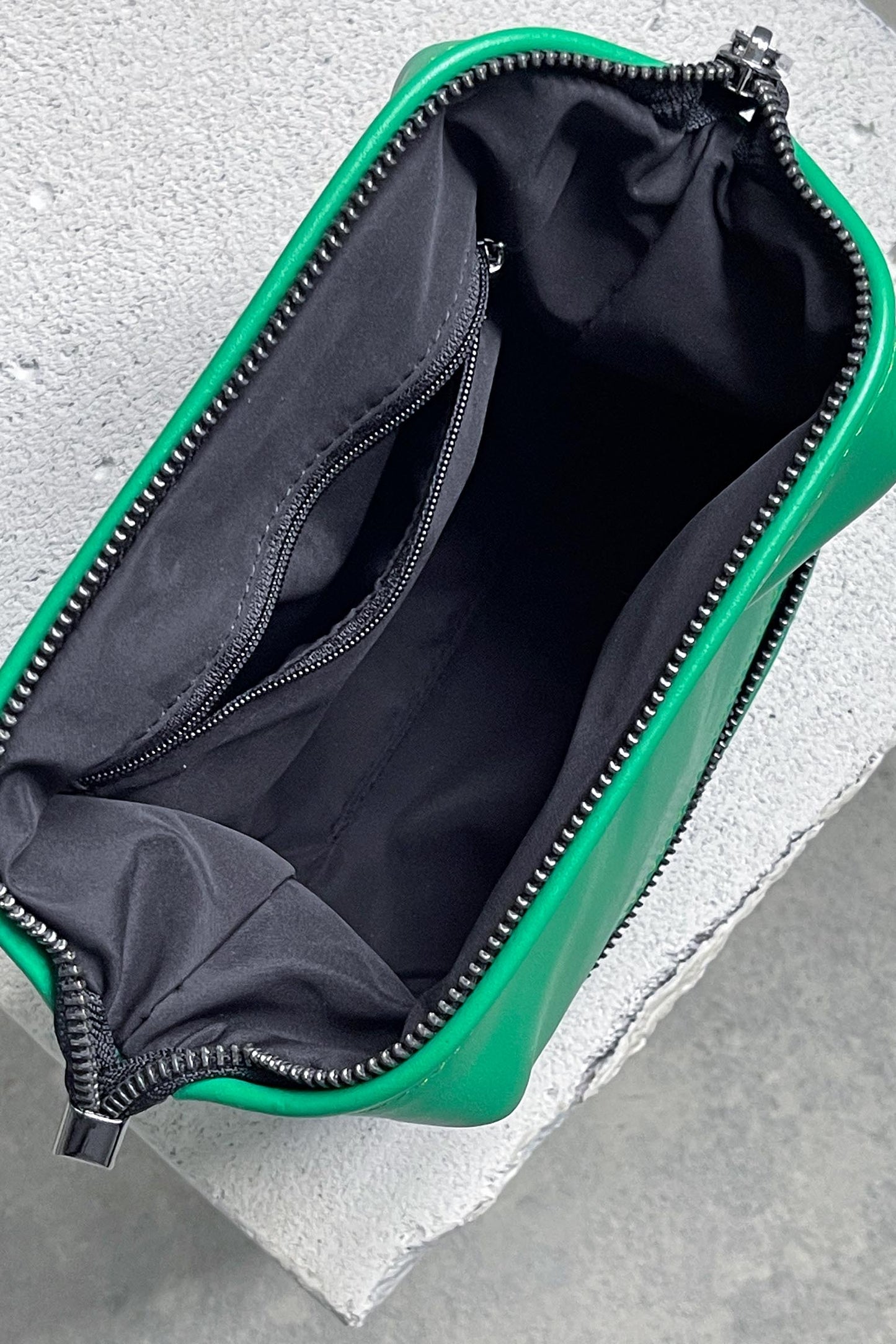 Emerald Green Leather Toiletry Bag - Full Grain Travel Dopp Kit with Zipper