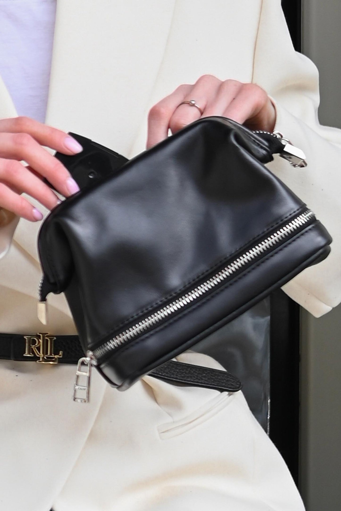 Black Smooth Leather Dopp Kit - Italian Leather Toiletry Bag