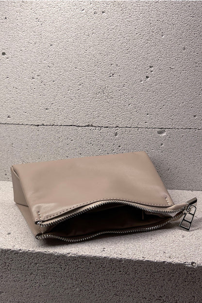 Mushroom Smooth Leather Toiletry Bag - Classic Rectangular Travel Pouch