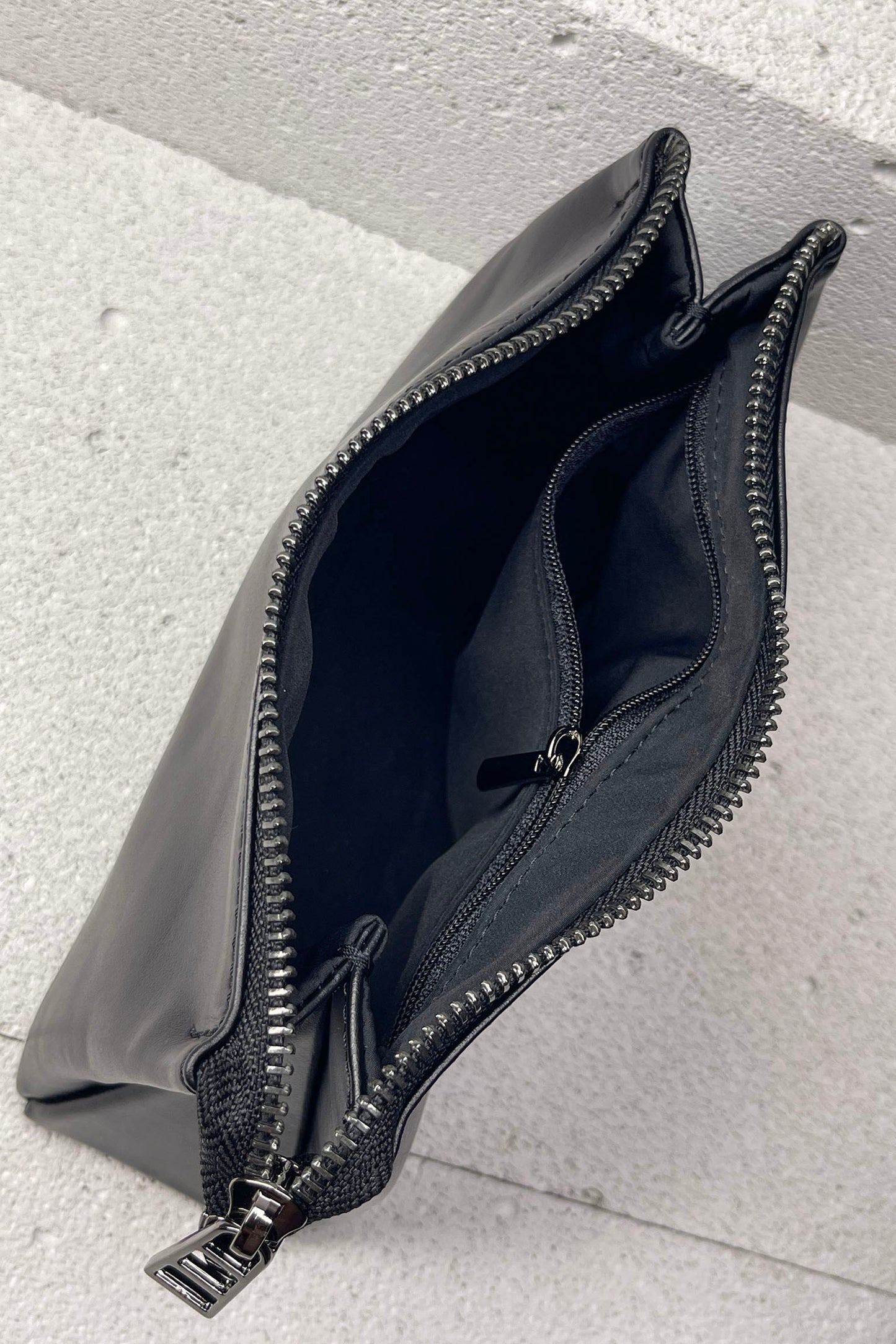 Black Smooth Leather Toiletry Bag - Classic Rectangular Travel Pouch