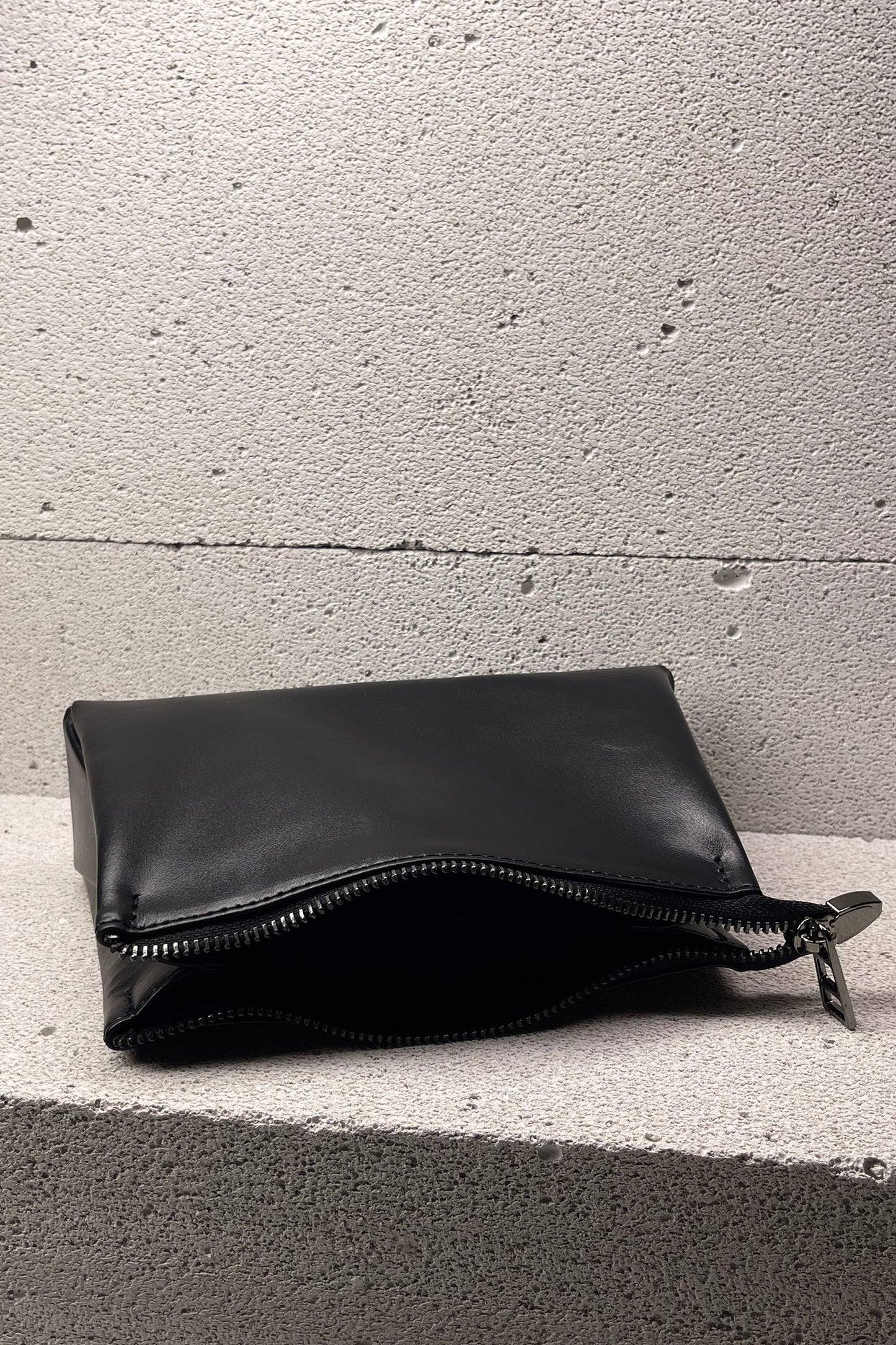 Black Smooth Leather Toiletry Bag - Classic Rectangular Travel Pouch