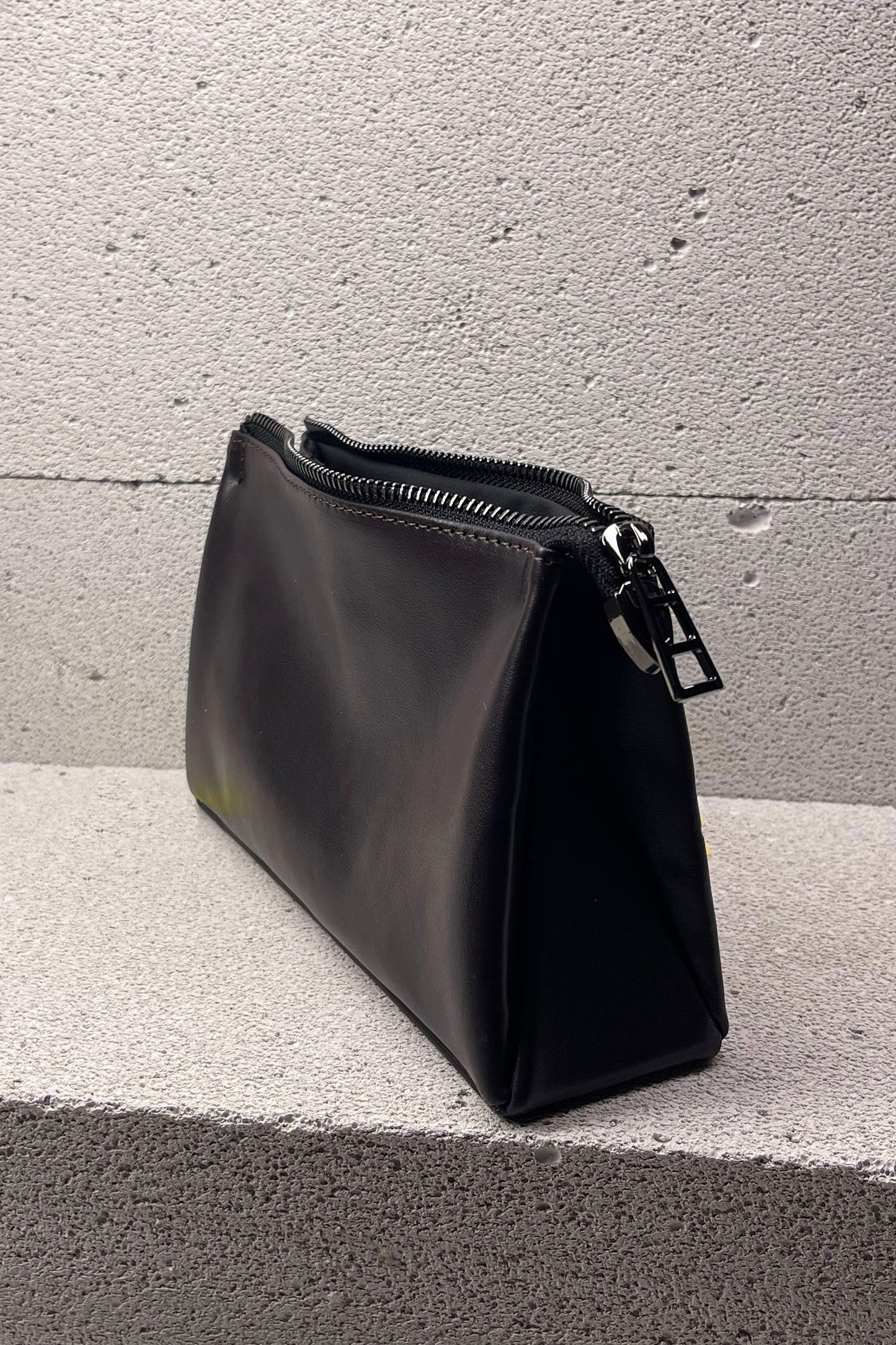 Mahogany Brown Smooth Leather Toiletry Bag - Classic Rectangular Travel Pouch