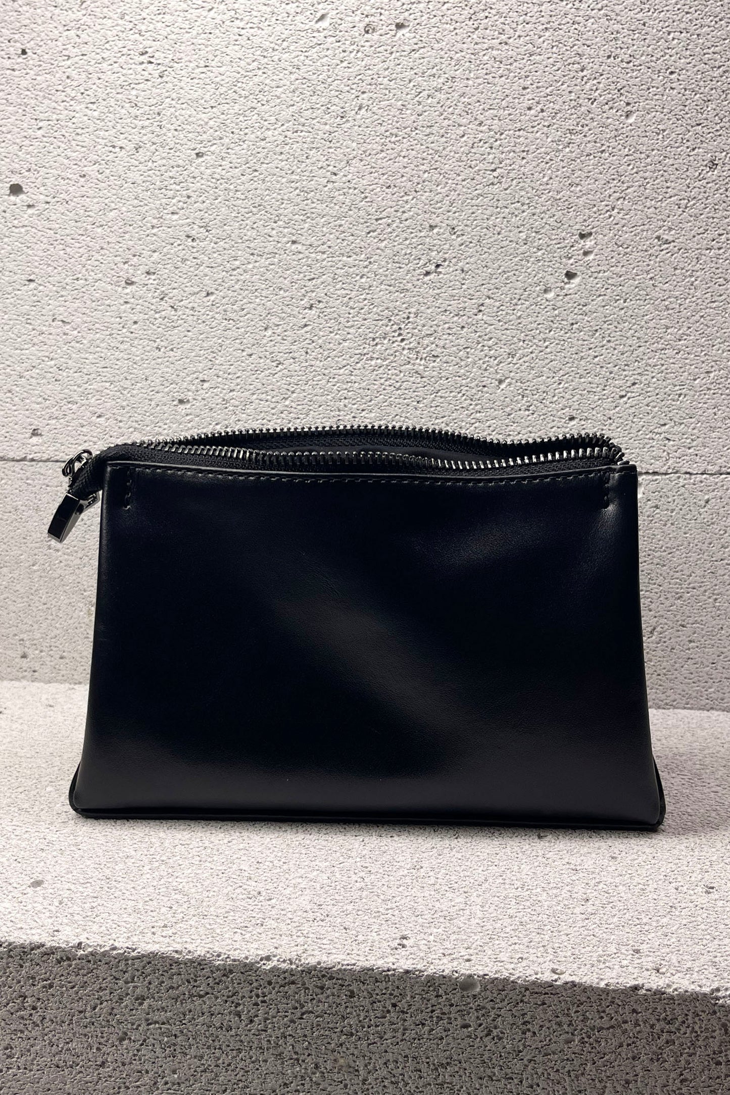 Black Smooth Leather Toiletry Bag - Classic Rectangular Travel Pouch